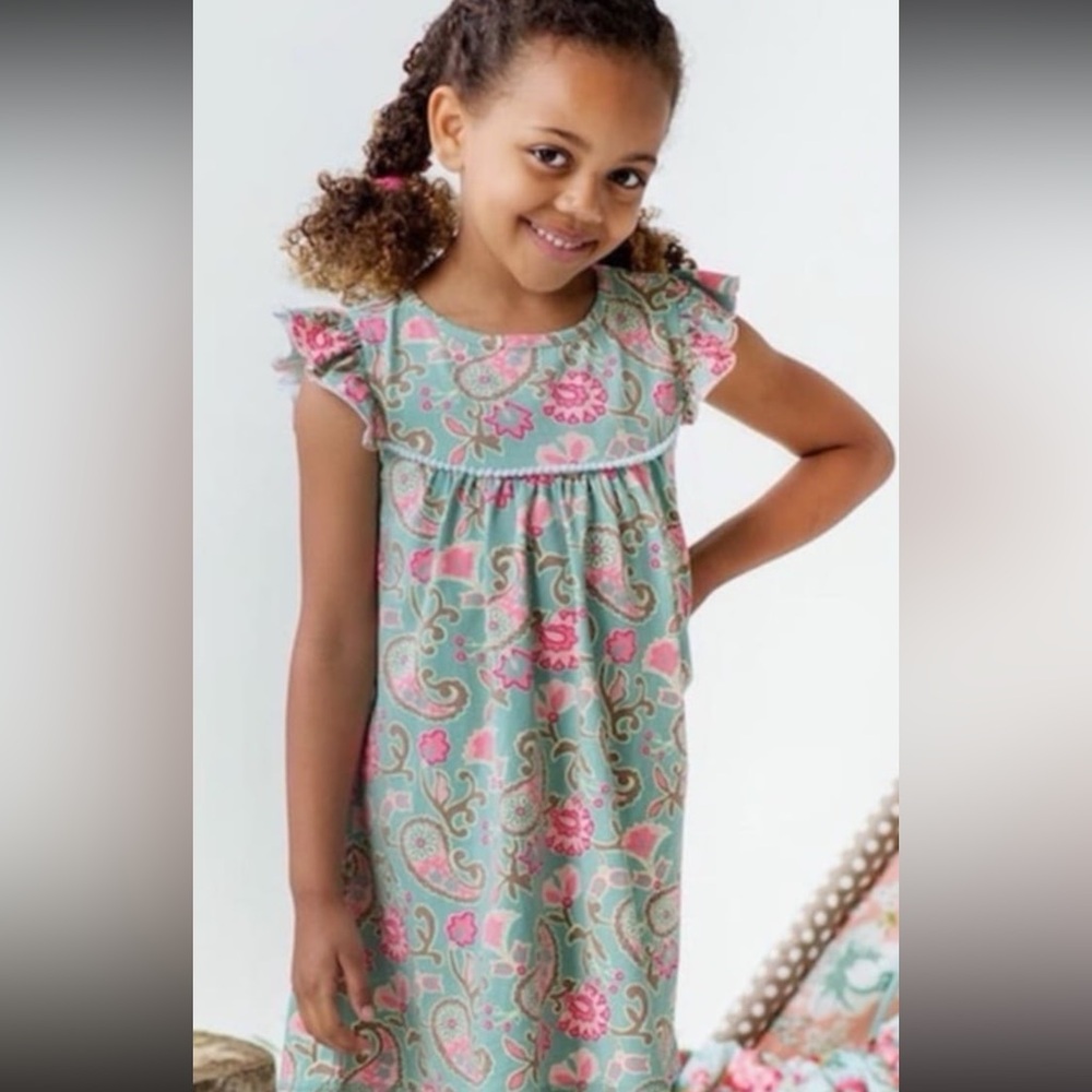 Matilda Jane Happy & Free Growing Seasons Pearl Knit Green
Pink Floral Dress 12